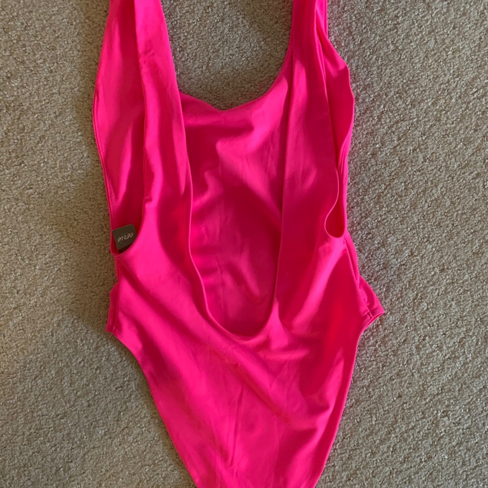 Plunge back One Piece Swim